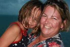 Melissa Seward's Instagram, Twitter & Facebook