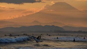 ジンジン 2y on instagram 湘南 富士山とサーファー 2015 10 17 2015 10 17 m3 イマソラです 天 instagram photo natural landmarks