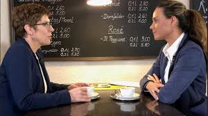 Das ist die neue frau an christian lindners seite. Cdu Chefin Im Interview Mit Rtl Reporterin Franca Lehfeldt So Tickt Annegret Kramp Karrenbauer Privat