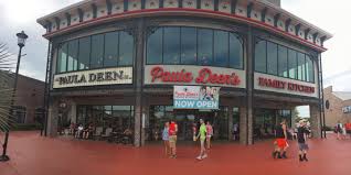 Paula deen furniture captures your personal style with quality craftsmanship. Paula Deen S Family Kitchen Restaurants Myrtlebeach Com
