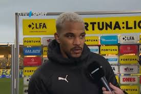 David limberský (born 6 october 1983) is a czech professional footballer who plays for czech club fc viktoria plzeň. Rasismus Limbersky Versus Beauguel Kdo Je Vetsi Provokater