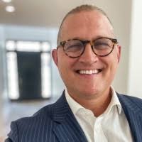 10+ "Thomas Wedge" profiles