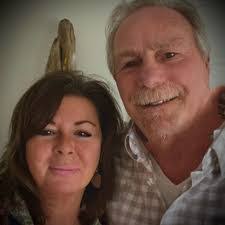 Melissa Lincoln's Instagram, Twitter & Facebook