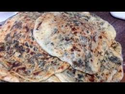طريقة عمل أقراص الزعتر الأخضر الفلسطيني طريقة عمل فطائر الزعتر الاخضر الفلسطيني عالم مليحة Youtube Cooking Recipes Recipes Food