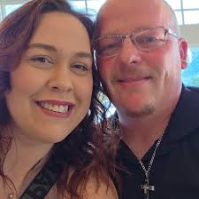 Can one call the police if a dog is left out