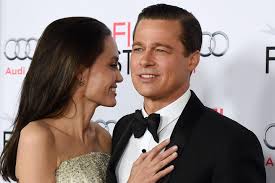 Unhcr special envoy angelina jolie reunites with refushe alumna chantale zuzi in 2017, refushe girls. Angelina Jolie Brad Pitt Uberraschung Sie Haben Sich Geeinigt Gala De