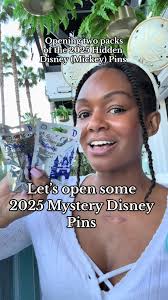 Hidden Mickey Mystery Pack 2025