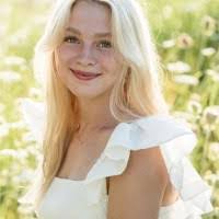 Nicole Stassi's Instagram, Twitter & Facebook