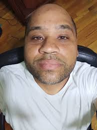 Can anyone photoshop this so it's snowy like the North Pole ☃️