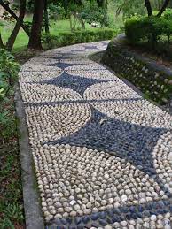 These pebbles or stones are durable and can withstand almost any level of natural temperature. Everything You Need To Know About Using Pebbles In The Garden Balcony Garden Web