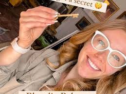 Amy Dalby's Instagram, Twitter & Facebook