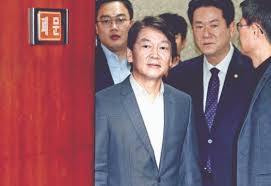 안철수 대선후보가 주가가 이상급등한 안랩 주식을 고점에 팔았다. ì•ˆì² ìˆ˜ ë¹„í†µí•œ ë§ˆìŒìœ¼ë¡œ ë¯¸ëž˜ë‹¹ ë– ë‚œë‹¤ ì‹ ë‹¹ ì°½ë‹¹ ì‹œì‚¬ ì¤'ì•™ì¼ë³´