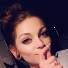 Savanna Mueller (vannylovee) — профиль