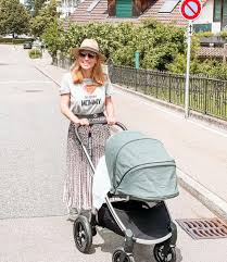 Έτσι, γίνεται αμέσως στόχος επιτήδειων οι οποίοι θέλουν να εκμεταλλευτούν το. Maria Hliakh Ypsos Kila Posa Kila Einai Meta Th Gennhsh Ths Korhs Ths Freegossip Gr