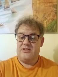 Adam David Collings (@adam.david.collin)