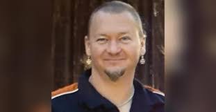 Shawn Watts's Instagram, Twitter & Facebook