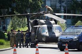 1 day ago · un elicopter american black hawk a aterizat forţat, joi, în piaţa charles de gaulle din bucurești. Sexg4iaf L5tjm