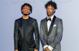 21 savage hottest songs, singles and tracks, sneakin', issa, x bitch, i be on, rockstar, gucci on my, 100, pull up n wreck, bank account, cocky. 21 Savage Metro Boomin S Runnin Lyrics Billboard