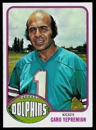 Garo Yepremian 1976 Topps 435 Nfl Football Helmets Topps Football Cards Football Cards