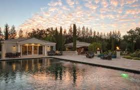 Davis bertans (5 points) highlights vs. Photos Stephen Curry Sells Alamo Mansion For 6 3m