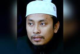 Menteri kbs tak perasan kot atau timbalan menteri kbs tak rujuk. Logo Bulan Sukan Negara Menyerupai Haiwan Tertentu
