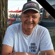 A true old school trucker, most comfortable in a t-shirt and jeans 🤗