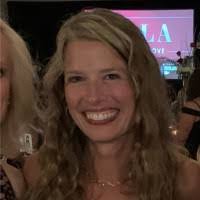 Amy Dean's Instagram, Twitter & Facebook