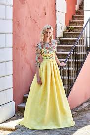 Tenemos la mejor variedad de botas, botines, calzados, zapatillas y más, marca. Bodas Otono Invierno 2018 2019 10 Vestidos 10 Firmas Que Debes Fichar Para Ser La Invitada Perfecta Modalia Es