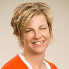 Ellen Mosley (@emose2)