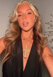 Amanda Bagley's Instagram, Twitter & Facebook