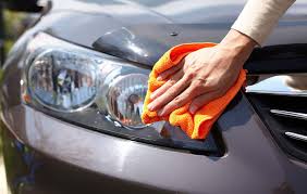 Some people tout the use of vinegar and baking soda, either alone or in combination, to clean headlights. Lkstnj5a9pfq M