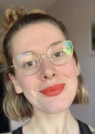 Anna Gill's Instagram, Twitter & Facebook