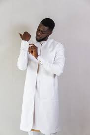 Voici une galerie sur le thème model couture sénégalaise. Cova Auf Twitter Modeles Inedits En Edition Limitee Pour La Korite Kou Yekh Niakk Disponible En Plusieurs Couleurs Modele Allopassane Creso Mode Korite Blanc Cova Royal Qualite Top Tradimoderne Vetement