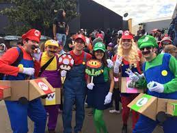 Super mario kostüm für damen herren und kinder. Gruppen Kostume Selber Machen Die Besten Diy Ideen In 2021 Maskerix De Mario Und Luigi Kostum Mario Kart Kostume Halloween Kostume Selbstgemacht