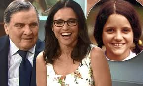 Her main source of income is film and television. Julia Louis Dreyfus Billionaire Father William Reveals He Had No Idea His Daughter Would Become An Actress Daily Mail Online