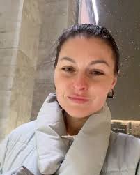 В это году мы открыли сезон театров с концерта в оперном, затем концертное  исполнение «Кармен», гастроли в тт театра Вахтангова «Повести». , Очень  хочу встретить коуча по опере и продолжить вести ...