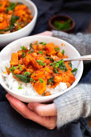 Susskartoffel Kichererbsen Curry Mit Spinat 30 Minuten Kochkarussell Rezept Kichererbsen Curry Susskartoffel Kichererbsen Curry Curry