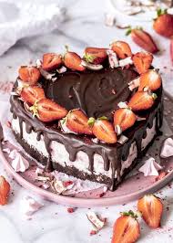Rezept Yogurette Erdbeer Schokoladen Herz Torte Zum Muttertag Backen Herztorte Sahra Vatertag In 2020 Herztorte Muttertag Kuchen Yogurette