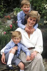 Mother of the heir second in line to the british throne, prince william, duke of cambridge (born 1982); Was Das Fernsehen Zum 20 Todestag Von Lady Diana Bringt