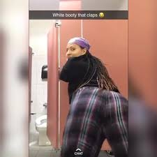 Twerk: Pawg high school thot shaking her ass in the bathroom | Porn GIF HD  (mp4, 0:12, 1080x1080) | videotwerk.com