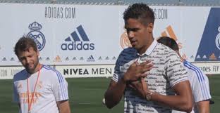 Finding the right centre back partner for harry maguire is correctly. Varane Bei Manchester United Immer Noch Nicht Angekommen Real Total