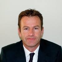 300+ profilů „Learoyd“