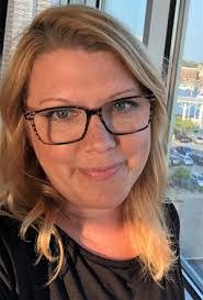 Rachel Holub's Instagram, Twitter & Facebook