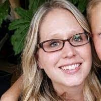 Lori Strausbaugh's Instagram, Twitter & Facebook