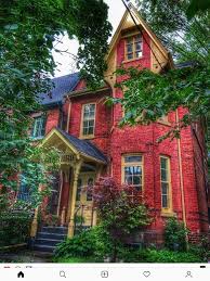 I M A Bungalow Lover But I D Live Here Home Architecture Styles Old Houses House Styles