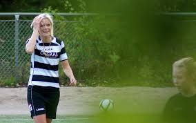Traning Med Jarla If Fk F99 5 9 2012 Goeras Football Education Traning