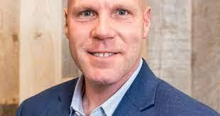 Alan Gochenour's Instagram, Twitter & Facebook