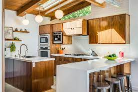 25 Warm White And Wooden Kitchen Designs Home Design Lover Modern Kitchen Remodel Kitchen Decor Modern Modern Kitchen Design