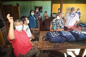 Juga para tenaga medis yang bekerja keras menolong pasien. Rumah Prihatin Wilayah Turut Dibina Di Labuan Wilayahku