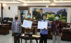 Maybe you would like to learn more about one of these? Universitas Jember Bersama Astra International Kompak Kembangkan Potensi Bondowoso Bangsa Online Cepat Lugas Dan Akurat